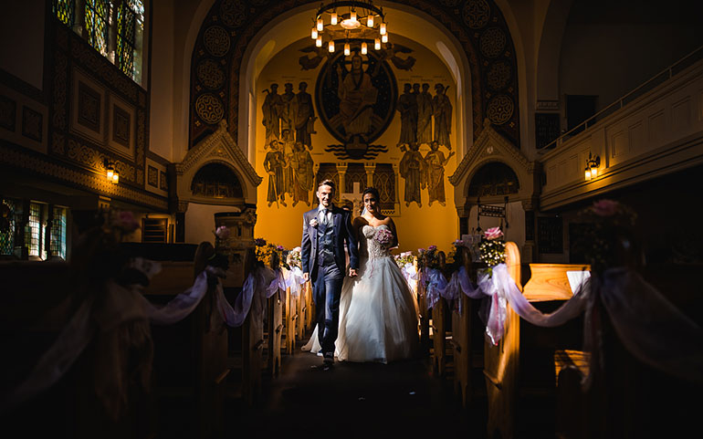 Brautpaar Kirche