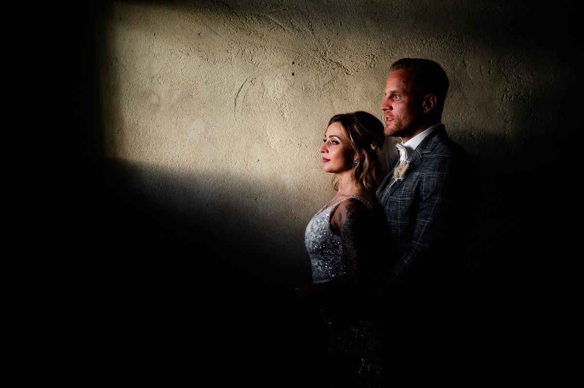 Brautpaar – Licht & Schatten Hochzeitsfotograf Bochum Brautpaar - Licht & Schatten Hochzeitsfotograf Bochum